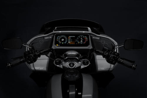 Harley Davidson CVO Road Glide - 2023 (21)
