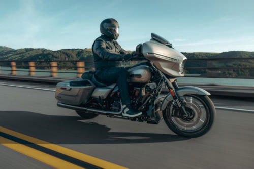 Harley Davidson CVO Street Glide - 2023 (31)