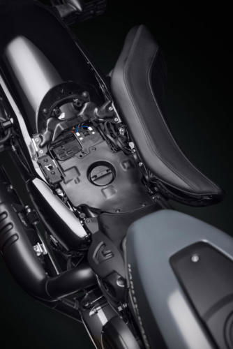 2022 Key Features. RH975.