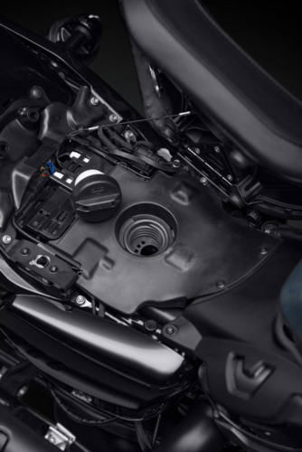 2022 Key Features. RH975.