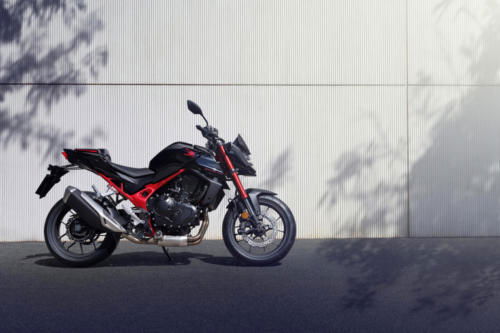 23YM HONDA CB750 HORNET