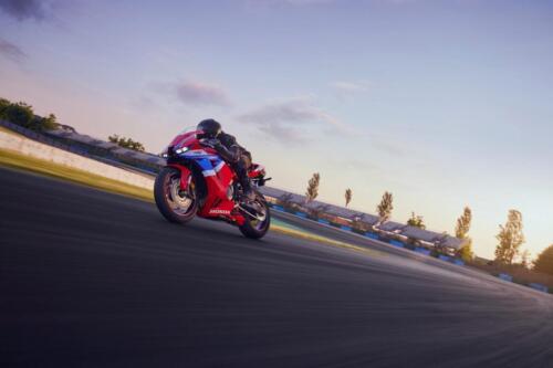 24YMHONDACBR600RR