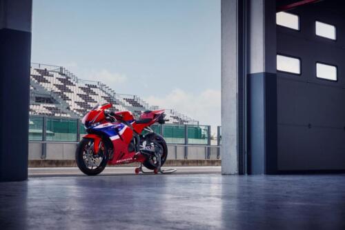 24YM CBR600RR