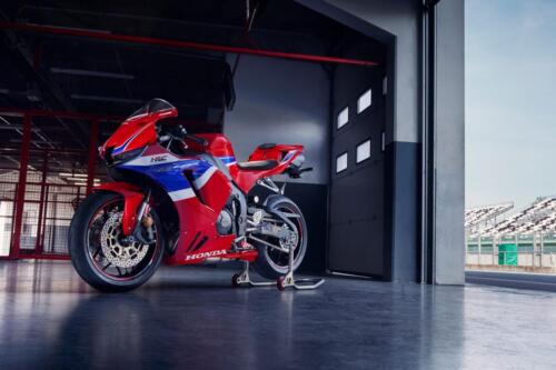24YM CBR600RR