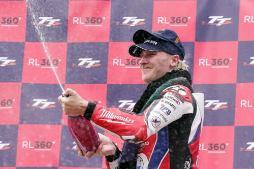 IOMTT 2024 - SUPERSTOCK TT RACE 1 (7)