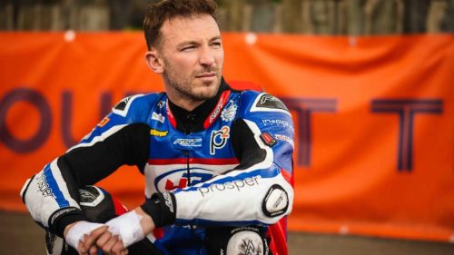 Paul Jordan im Fahrerlager der Isle of Man TT 2026 – Jackson Racing Ducati Supersport-Pilot im Porträt