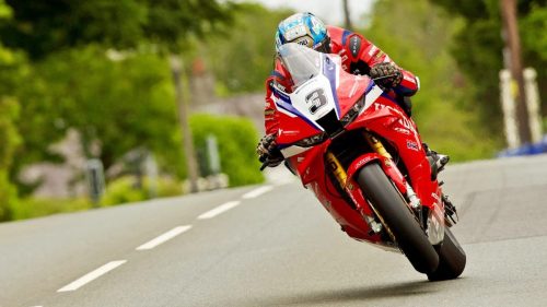 Dean Harrison auf der Honda CBR1000RR in Schräglage auf dem Mountain Course – Superbike TT Isle of Man 2026