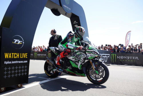 Isle of Man TT 2022 - SuperBike 1 (15)