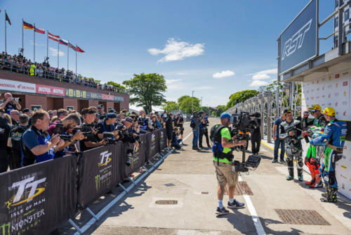 Isle of Man TT 2022 - SuperBike 1 (5)