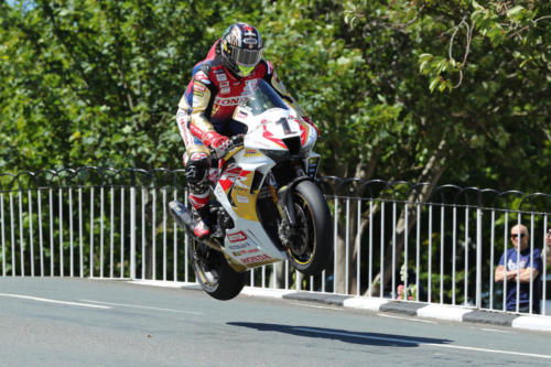 Isle of Man TT 2022 - SuperBike 1 (64)