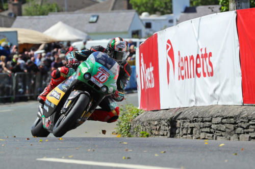 Isle of Man TT 2022 Supertwin (60)