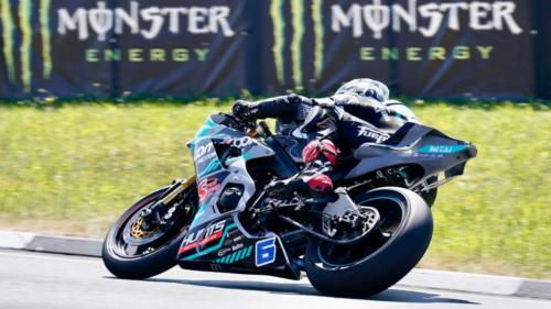 Isle of Man TT 2023 - SuperSport Race 1 (2)