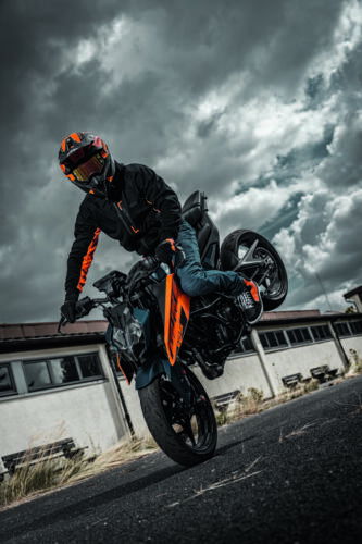 KTM 125 Duke - 2024 (21)