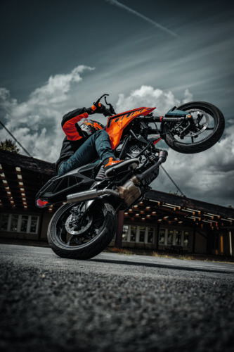 KTM 125 Duke - 2024 (23)