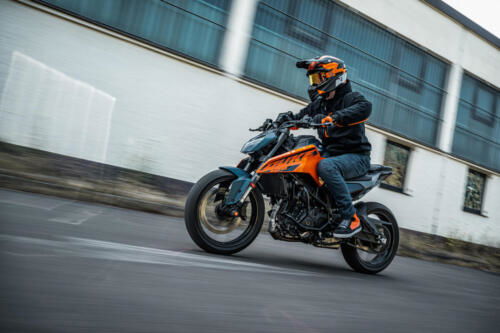 KTM 125 Duke - 2024 (3)