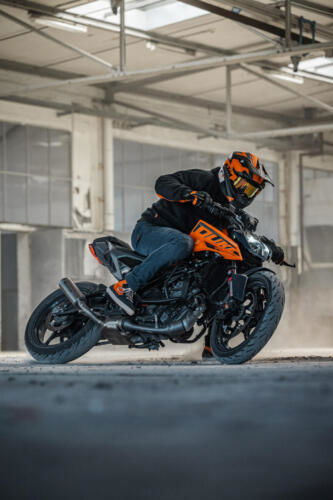 KTM 125 Duke - 2024 (7)