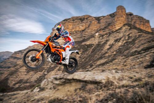 KTM 125 ENDURO R - 2025 (15)