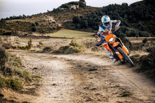 KTM 125 ENDURO R - 2025 (21)