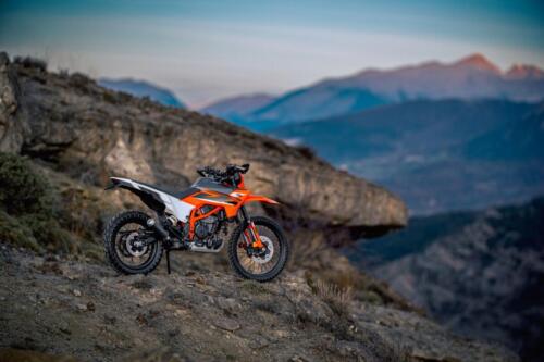 KTM 125 ENDURO R - 2025 (22)