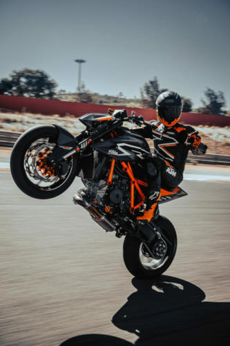 KTM 1290 SUPER DUKE RR 2023 (12)