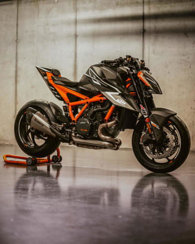 KTM 1290 SUPER DUKE RR 2023 (121)