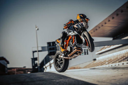 KTM 1290 SUPER DUKE RR 2023 (77)