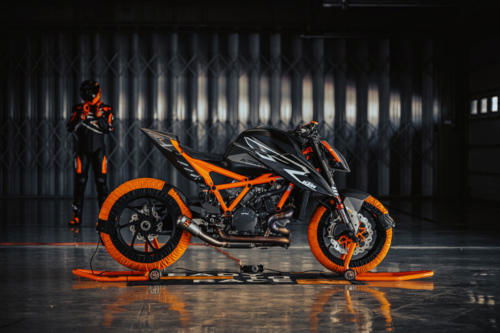 KTM 1290 SUPER DUKE RR 2023 (92)