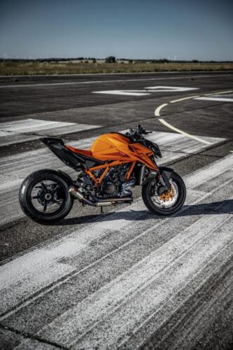 KTM 1390 SUPER DUKE R - 2024 (110)