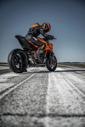 KTM 1390 SUPER DUKE R - 2024 (50)