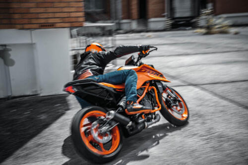 KTM 390 Duke - 2024 (2)