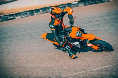 KTM 390 SMC R (14)