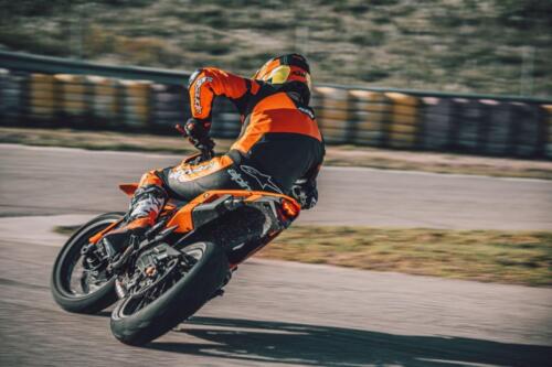 KTM 390 SMC R (22)