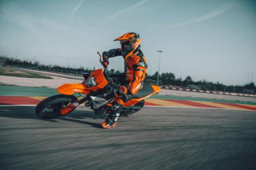 KTM 390 SMC R (39)