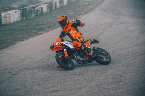 KTM 390 SMC R (50)