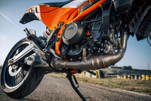 KTM 390 SMC R (71)