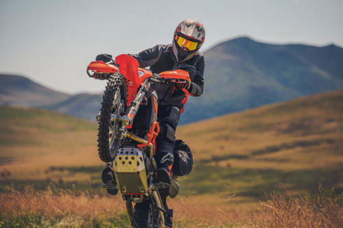 KTM 690 Enduro R - 2023 MotorcyclesNews (11)