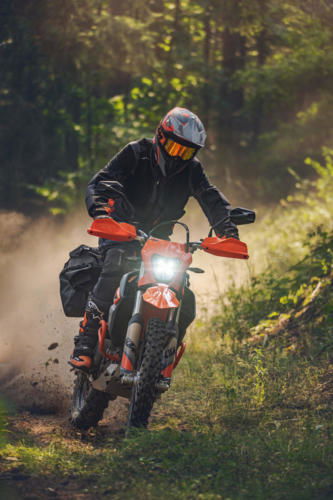 KTM 690 Enduro R - 2023 MotorcyclesNews (22)