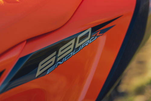 KTM 690 Enduro R - 2023 MotorcyclesNews (29)