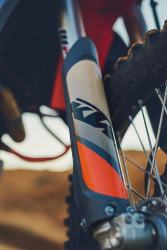 KTM 690 Enduro R - 2023 MotorcyclesNews (34)