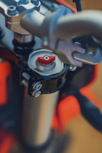 KTM 690 Enduro R - 2023 MotorcyclesNews (39)