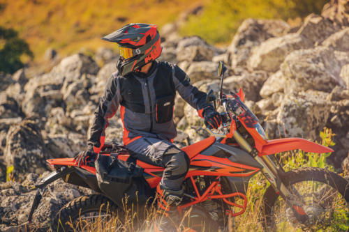 KTM 690 Enduro R - 2023 MotorcyclesNews (46)