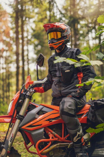 KTM 690 Enduro R - 2023 MotorcyclesNews (52)