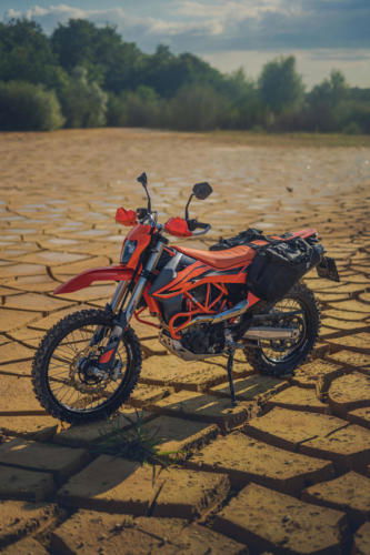 KTM 690 Enduro R - 2023 MotorcyclesNews (53)