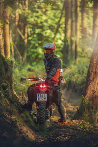 KTM 690 Enduro R - 2023 MotorcyclesNews (56)