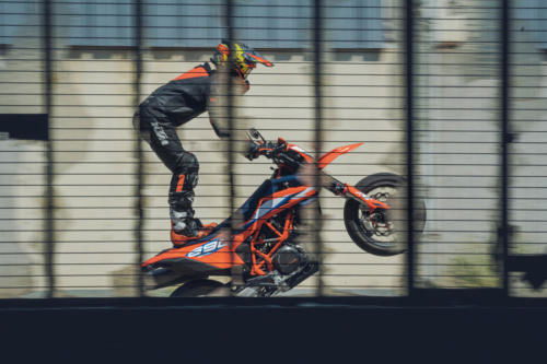 KTM 690 SMC R - 2023 MotorcyclesNews (15)