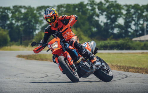 KTM 690 SMC R - 2023 MotorcyclesNews (8)