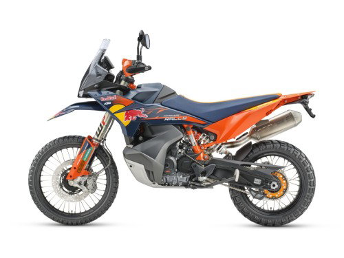 KTM 890 Adventure R Rally 2026 Studioaufnahme linke Seite – Komplettansicht mit Red Bull Dekor und WP Gabel