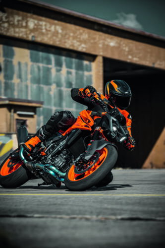 KTM 990 Duke - 2024 (19)