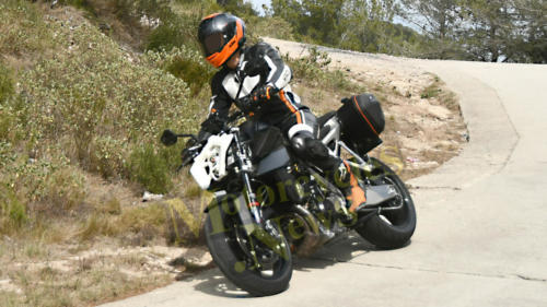 KTM 990 Duke - 2024 Erlkönig (2)