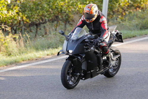 KTM 990 RC R Erlkönig (2)